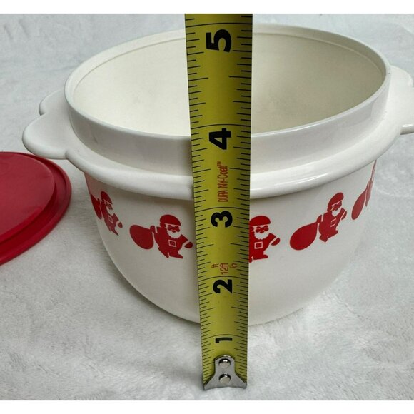 Tupperware White With Red Santa Bowl 2513A-1 26oz With Red Lid 26 oz. - Picture 9 of 9